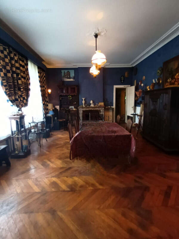 383 m² à Saint-Pierre-Aigle  - photo 7