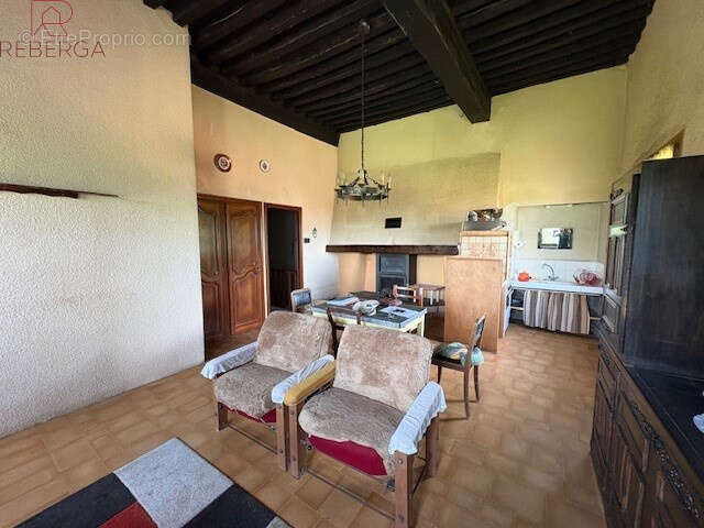 Maison à AUSSILLON