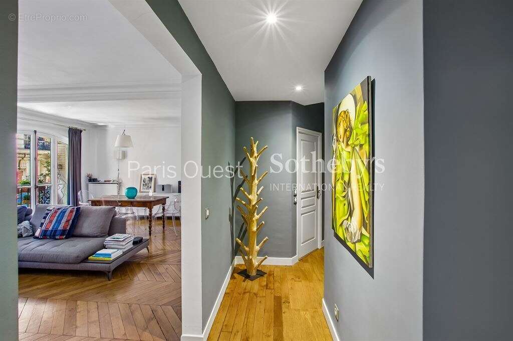 Appartement à PARIS-18E