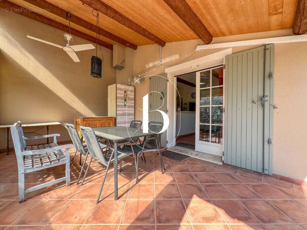 Maison à GOUDARGUES