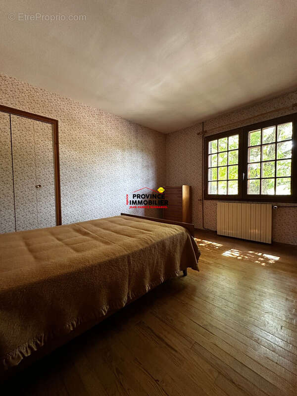 Maison 153 m² à Grignan  - photo 9