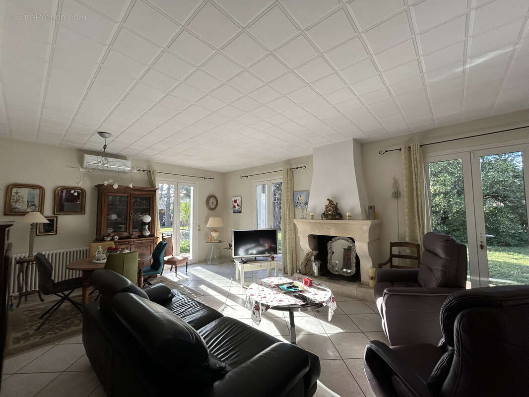 Maison à VERZEILLE