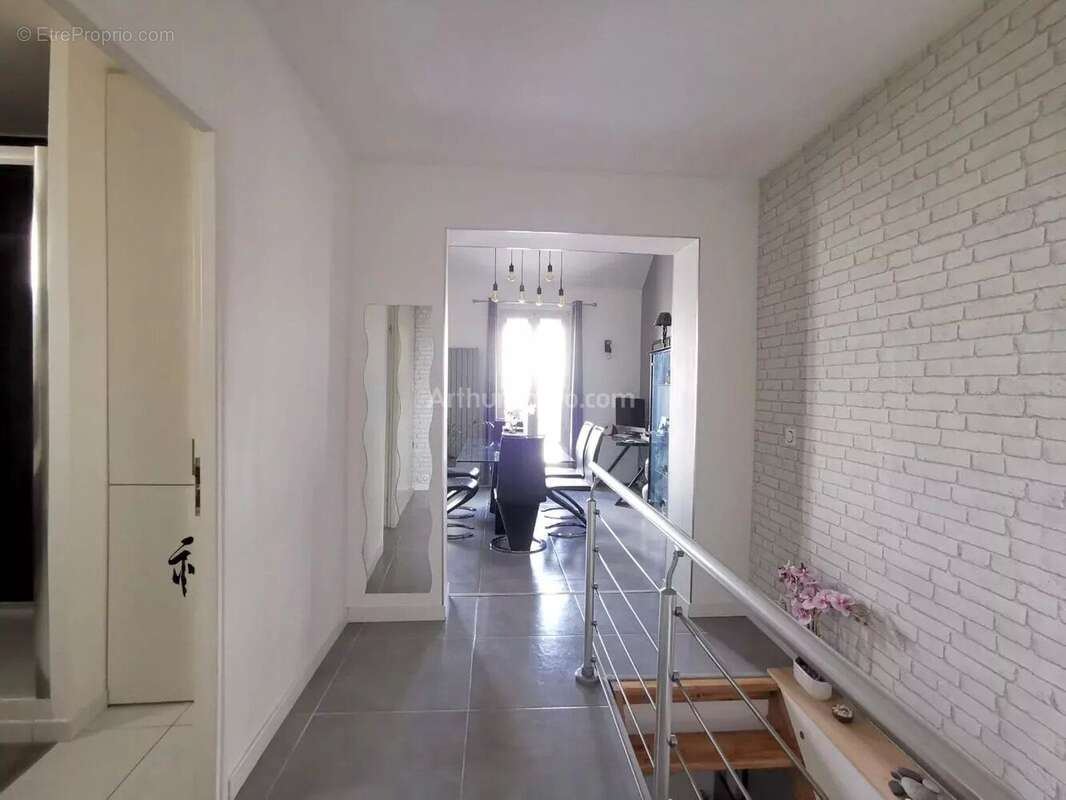 Maison à VILLENEUVE-SAINT-GEORGES