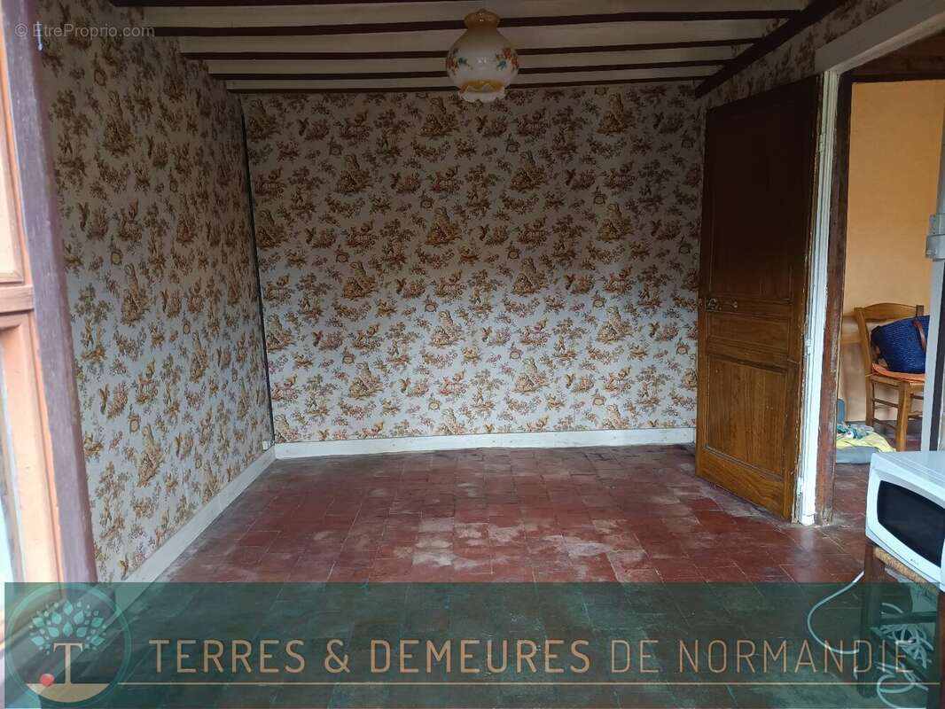 Maison à CORMEILLES