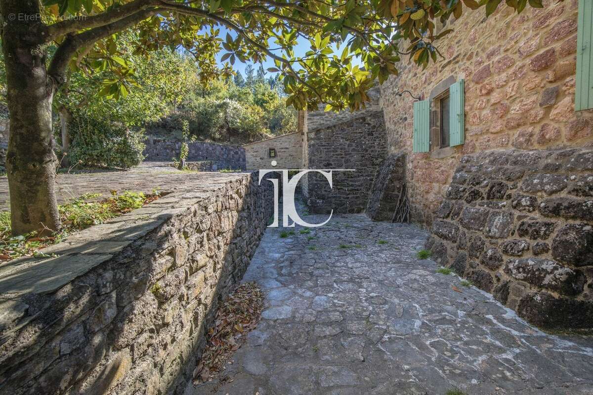 Maison à LES VANS
