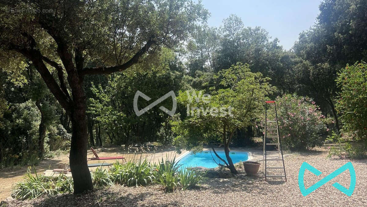 Maison à SAINT-MATHIEU-DE-TREVIERS