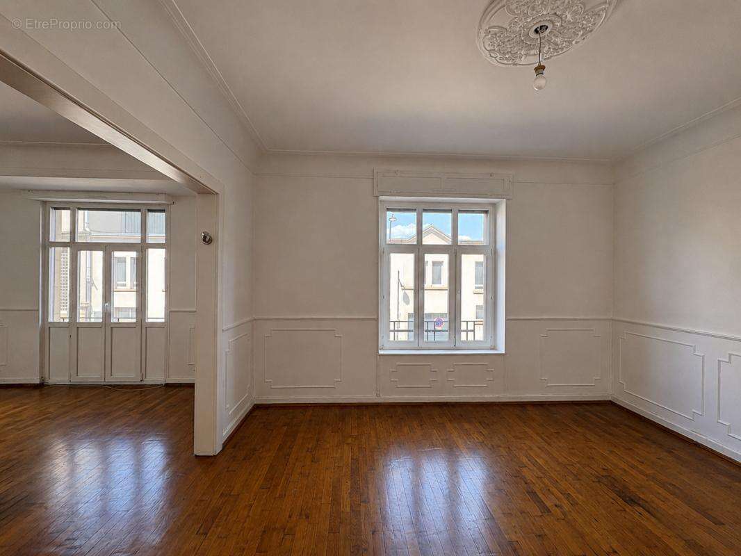 Appartement 5 pièces de 105 m² - Metz Sainte Thérèse - photo 3
