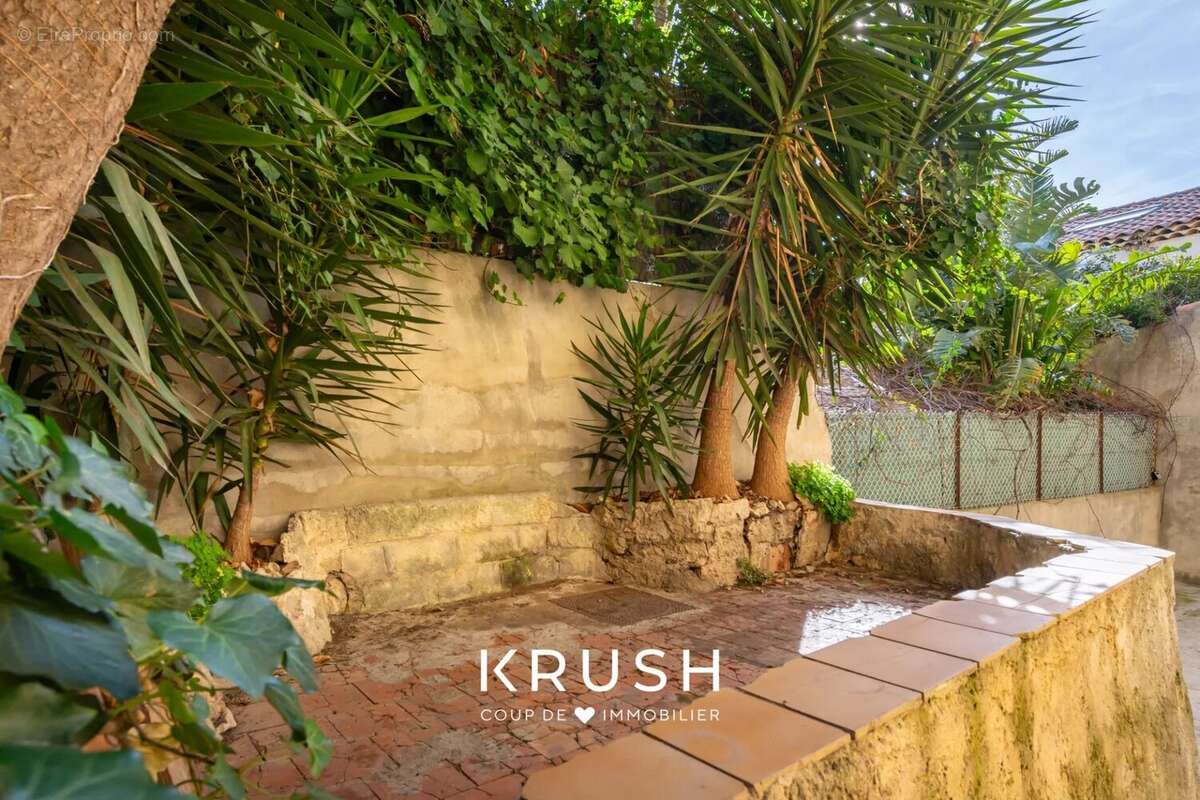 Appartement à MARSEILLE-7E