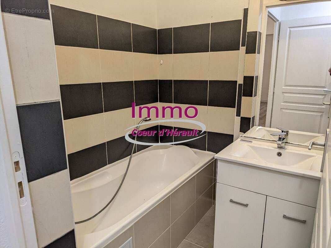 Appartement à SAINT-ANDRE-DE-SANGONIS