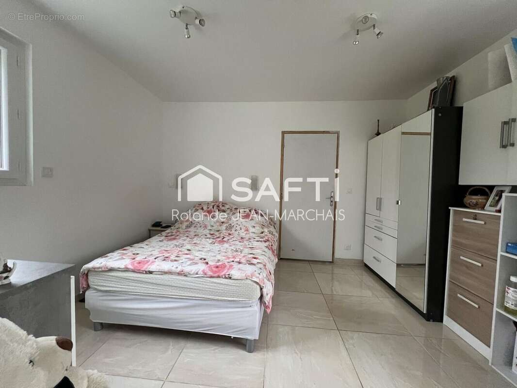 Photo 5 - Maison à LES BORDES