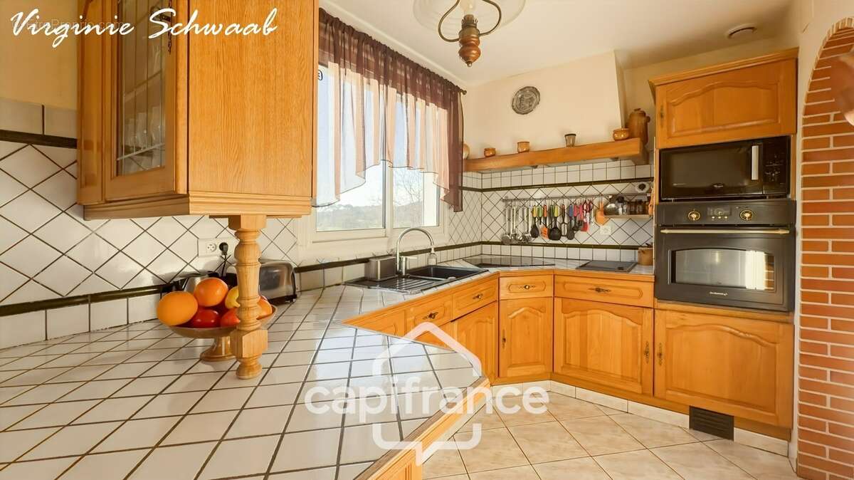 Saint Cricq Chalosse (40), Maison familiale de plain-pied avec dépendance - étang - sur 1 hectare de terrain en Chalosse - photo 8