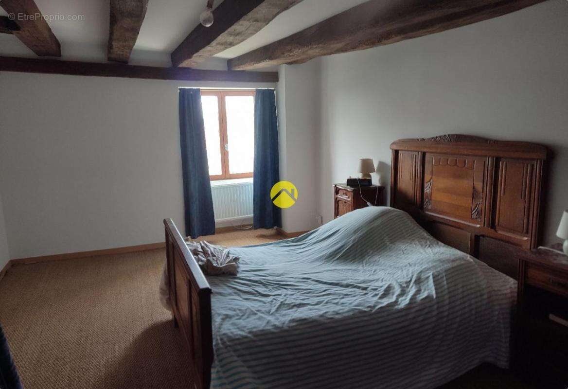 Maison à SAINT-MARTIN-D'AUXIGNY