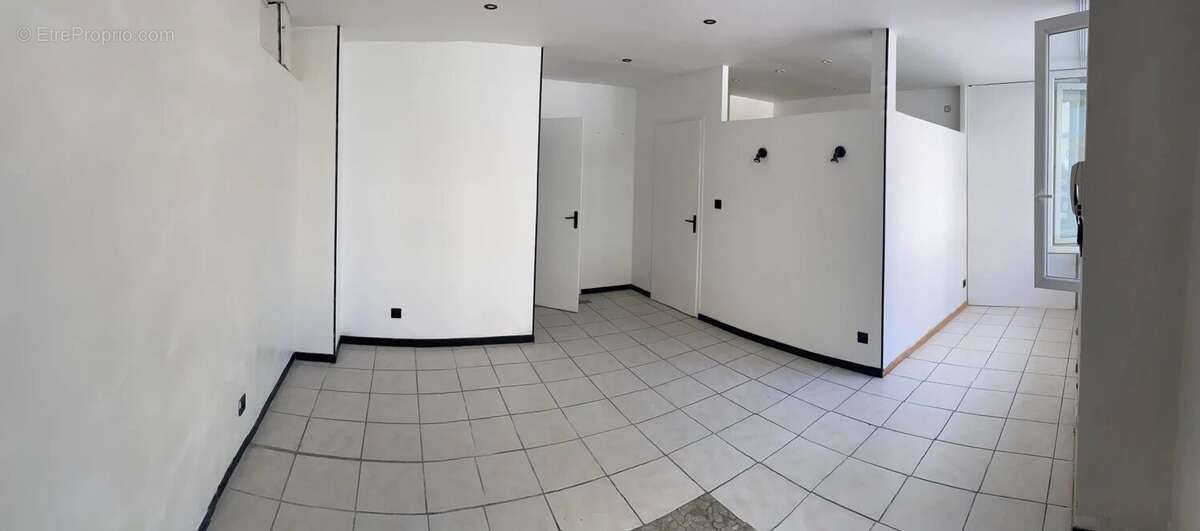 Vente murs Local commercial 40m² - photo 2