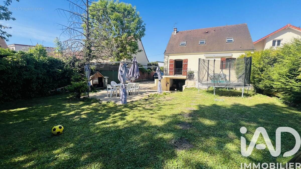 Photo 1 - Maison à VIRY-CHATILLON