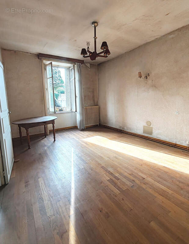 Maison à MARTIGNE-FERCHAUD