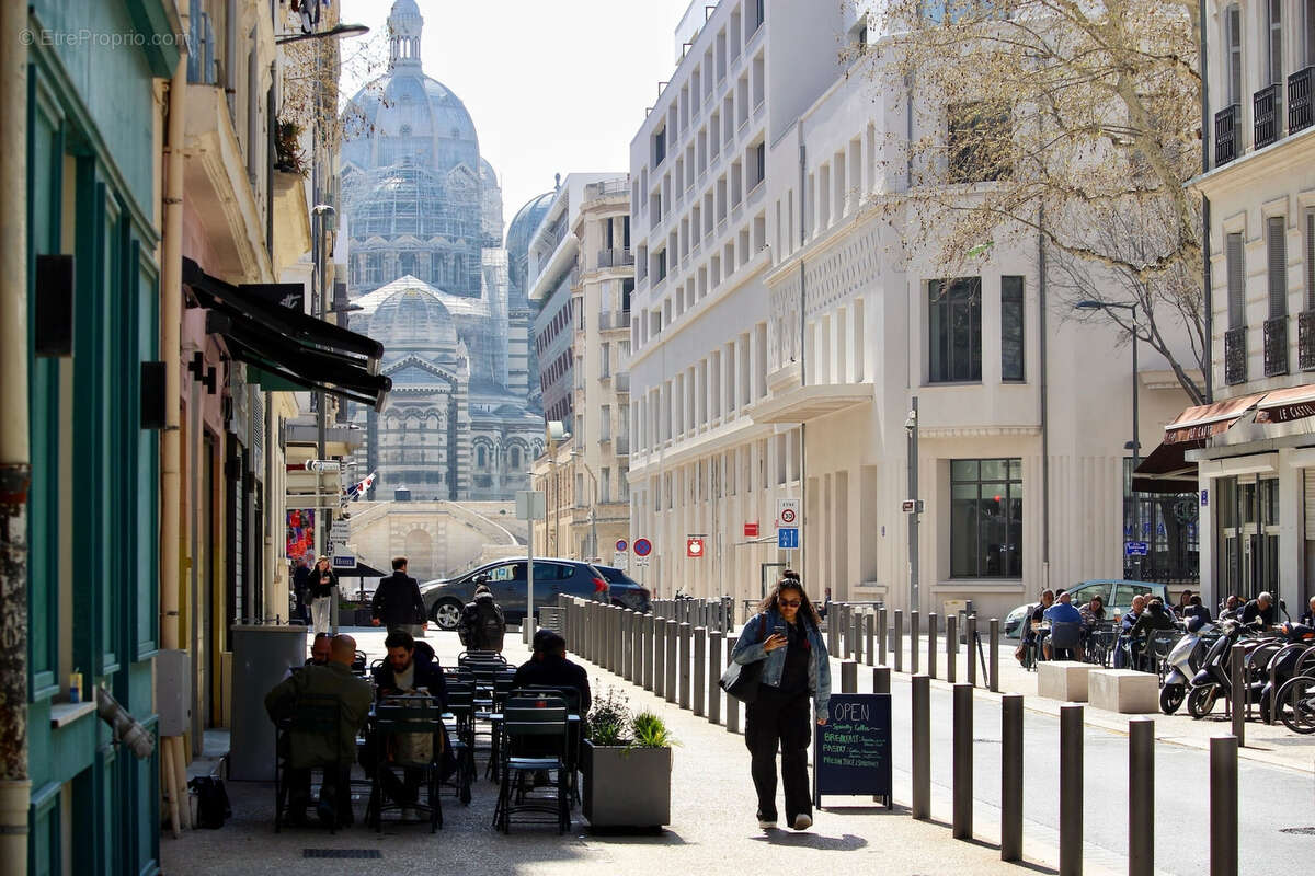 Appartement à MARSEILLE-2E