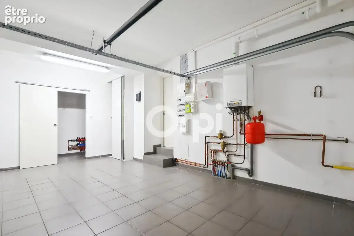 Loft 3 chambres, terrasse(s), garage et place de stationnement privative à ROSENDAËL, (59240) - photo 12