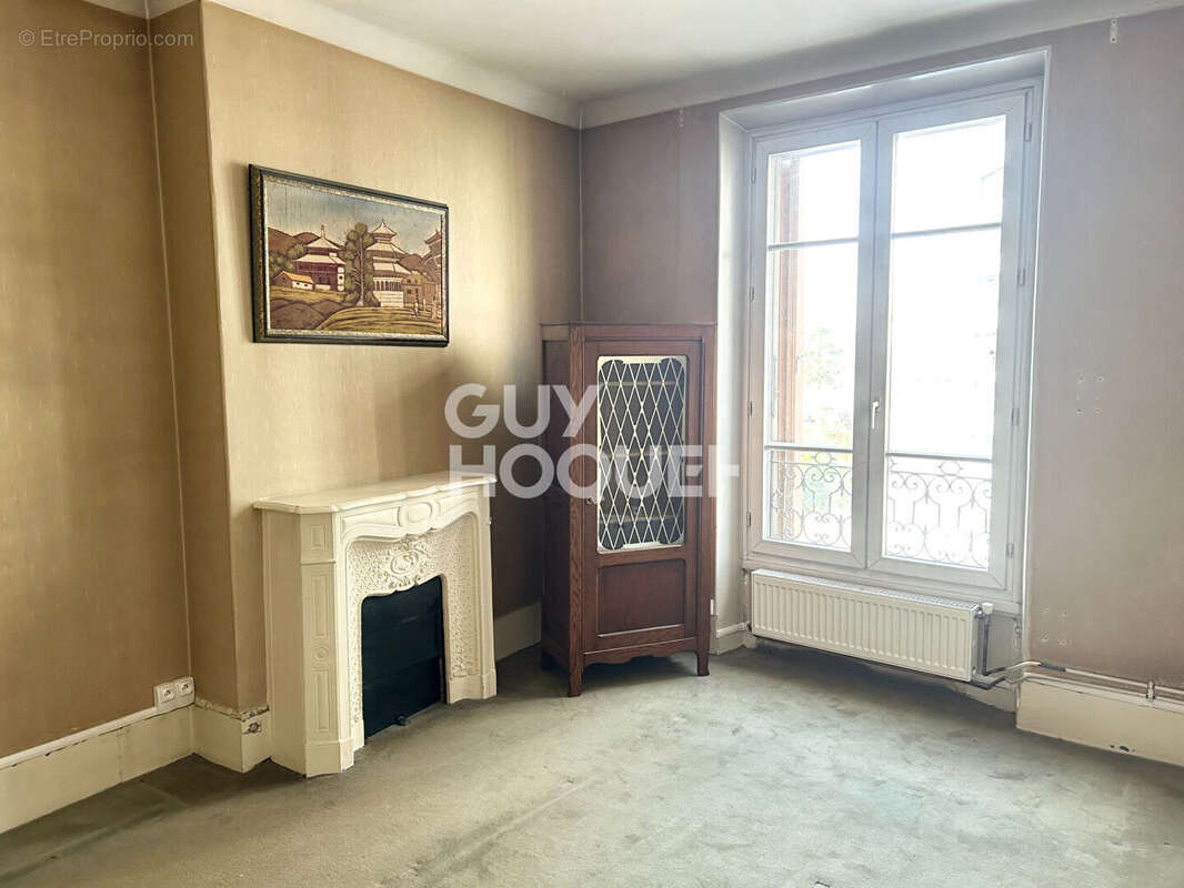 Appartement à PARIS-19E
