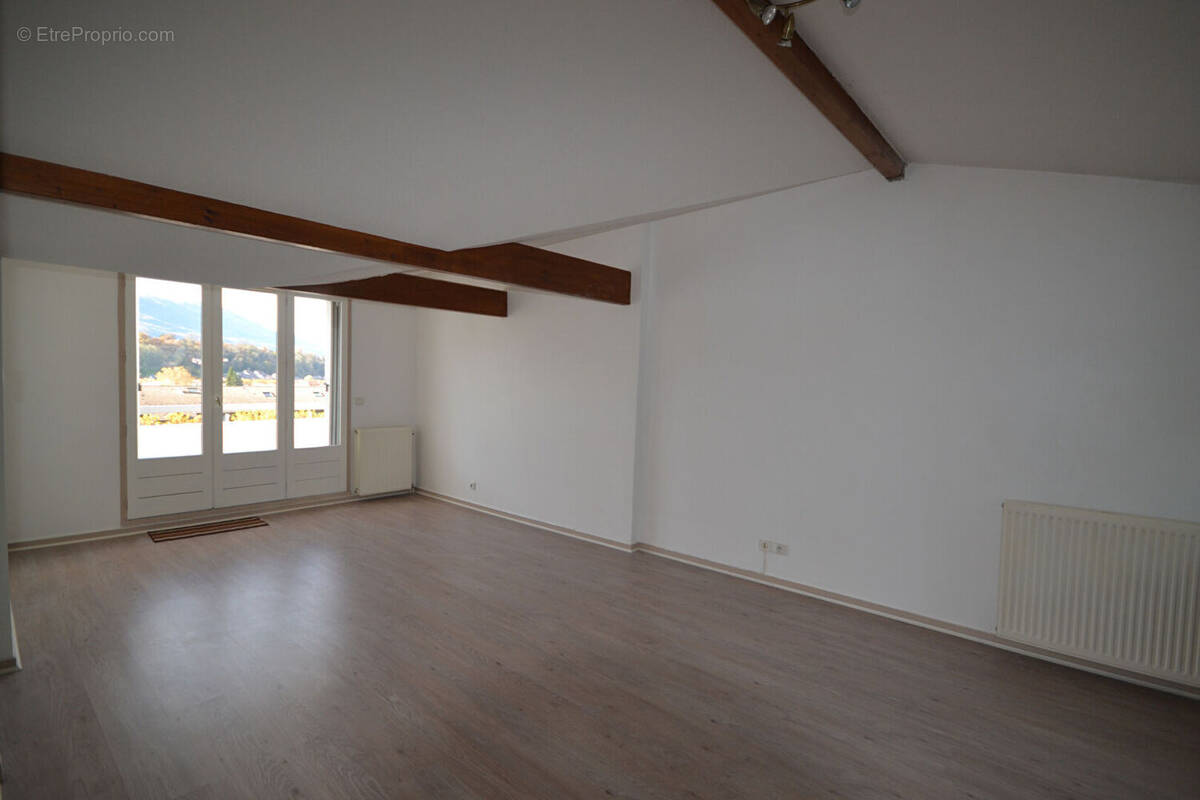 Appartement à AIX-LES-BAINS