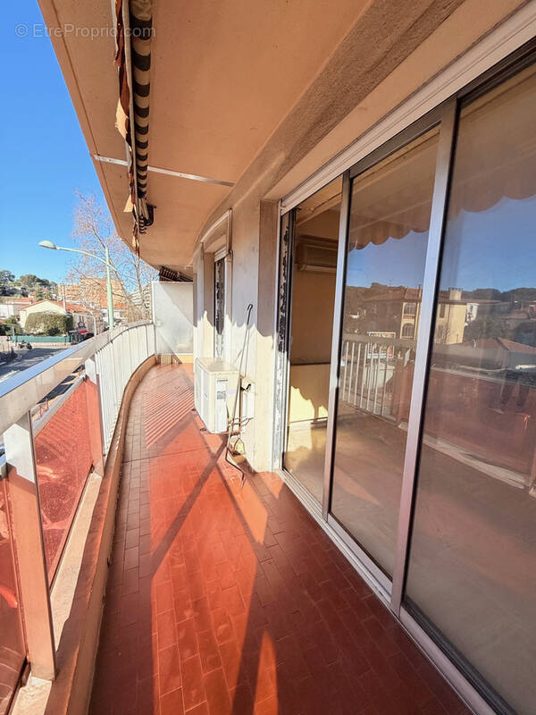 Appartement à LE CANNET