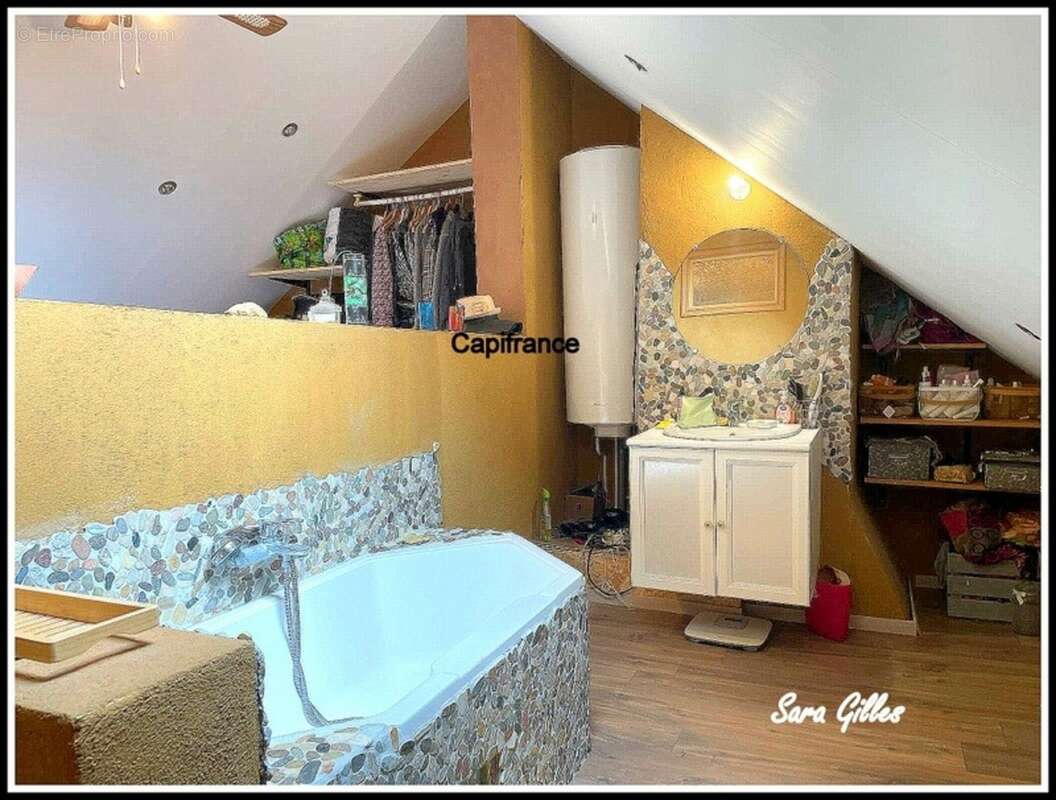 Immeuble de rapport à vendre 334 m² : 3 - 4 lots possibles – Idéal investisseur – 340 000 € GIVET (08) - photo 4