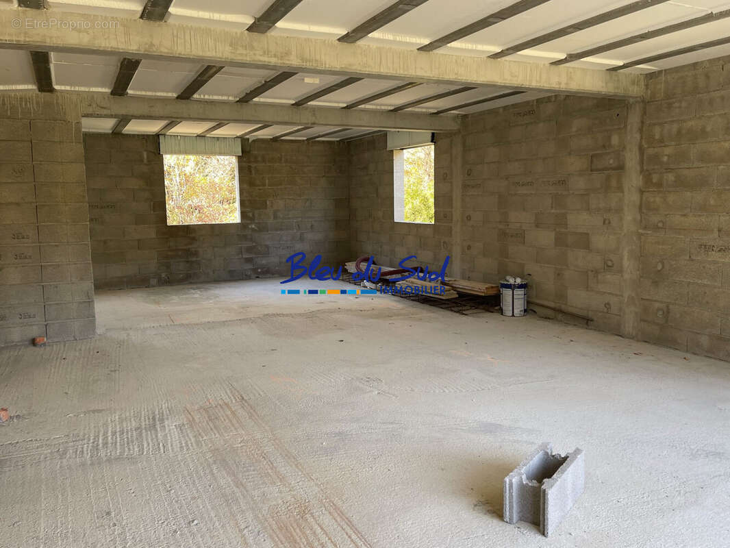 GARAGE - Maison à SERDINYA