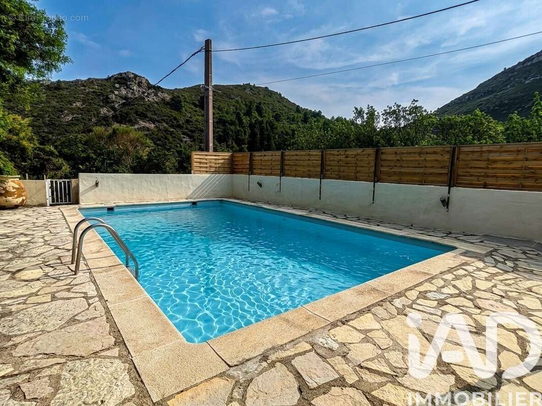 Maison 242 m² à Fontjoncouse  - photo 4