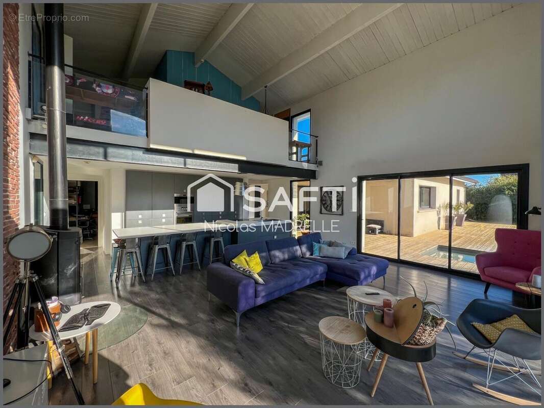 Photo 5 - Maison à FARGUES-SAINT-HILAIRE