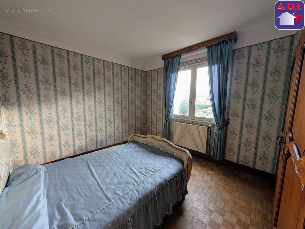 Maison à LAROQUE-D&#039;OLMES