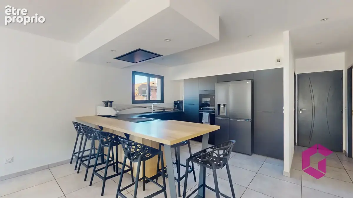 Maison récente, 4 chambres , avec garage sur 900 m2 de terrain - photo 3