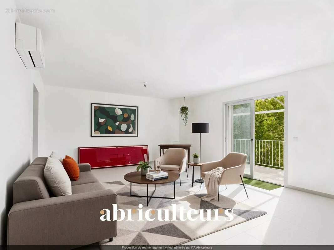 Appartement à FAYENCE