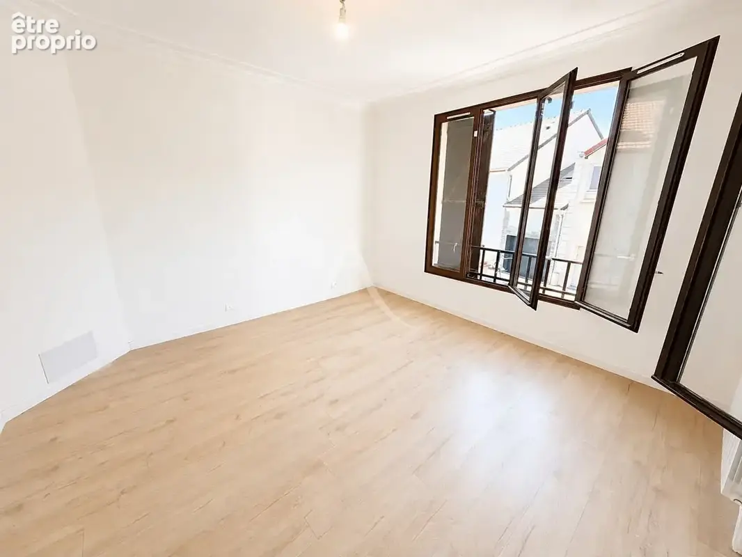 Maison de ville avec exterieur au coeur de neuilly-plaisance - photo 3