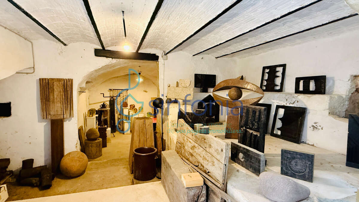 Maison à SAINT-QUENTIN-LA-POTERIE
