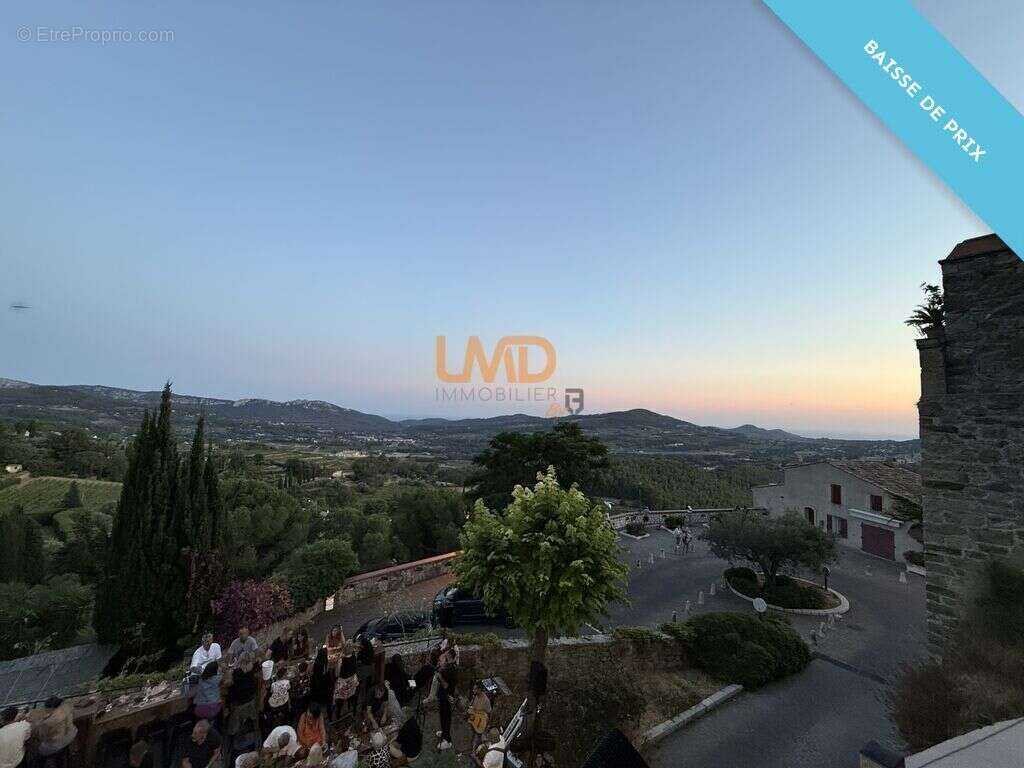 Commerce à LE CASTELLET