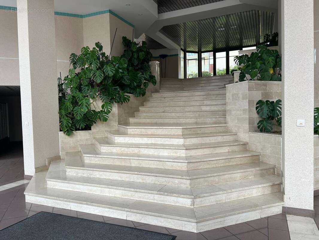 Photo 2 - Appartement à MONTIGNY-LE-BRETONNEUX