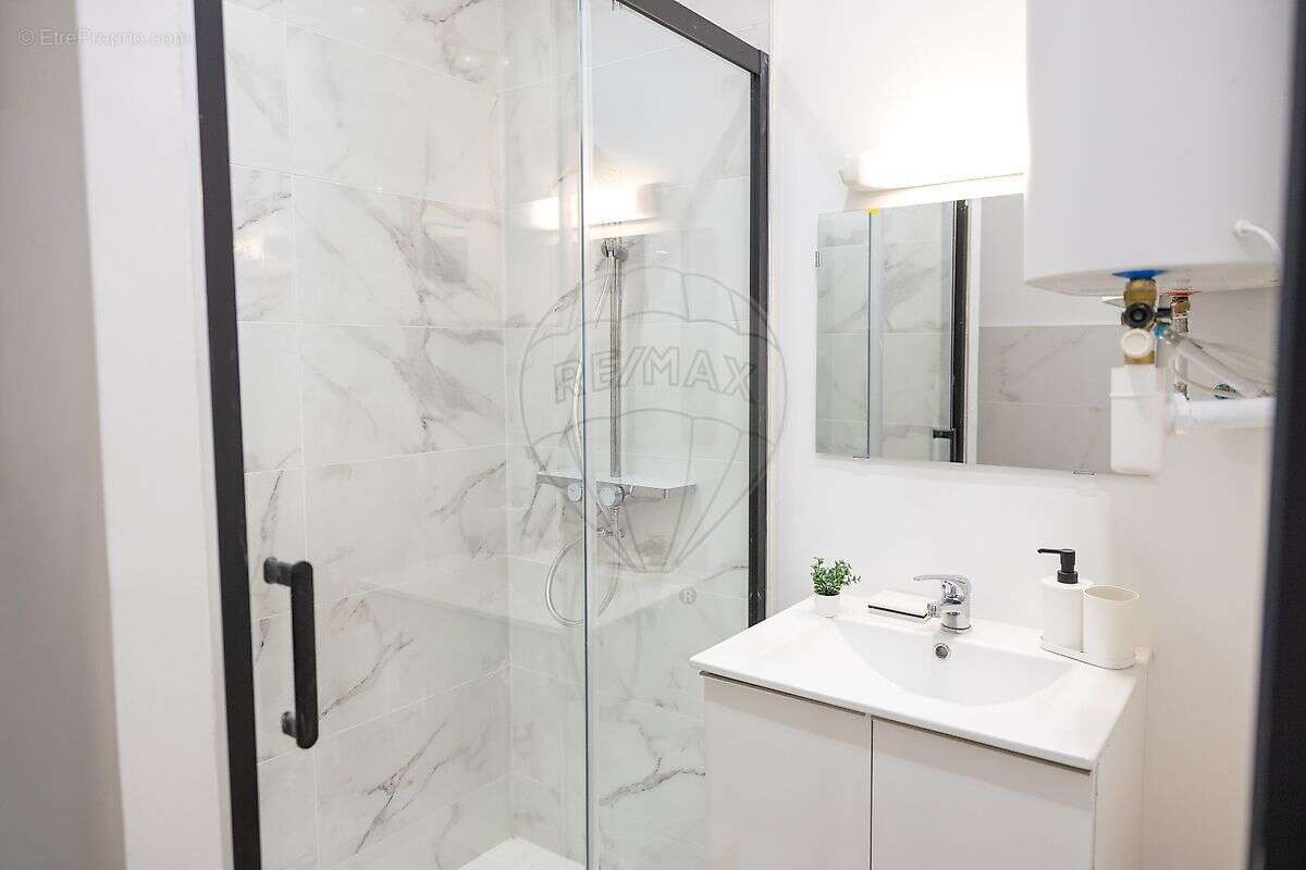 Commerce à MARSEILLE-4E