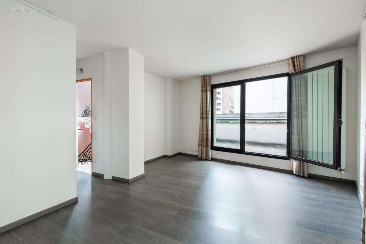Paris 19ème - avenue de flandre / riquet / crimée - exceptionnelle maison contemporaine 185m2 - jardin - terrasse - cour privée - photo 8