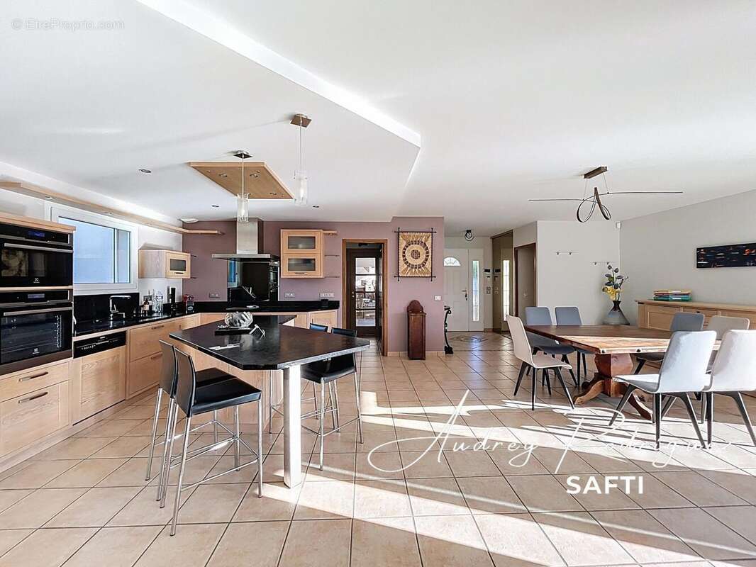 Photo 7 - Maison à CHANOS-CURSON