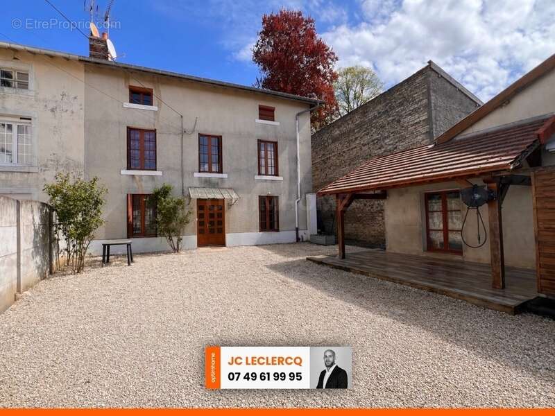 Maison à WASSY