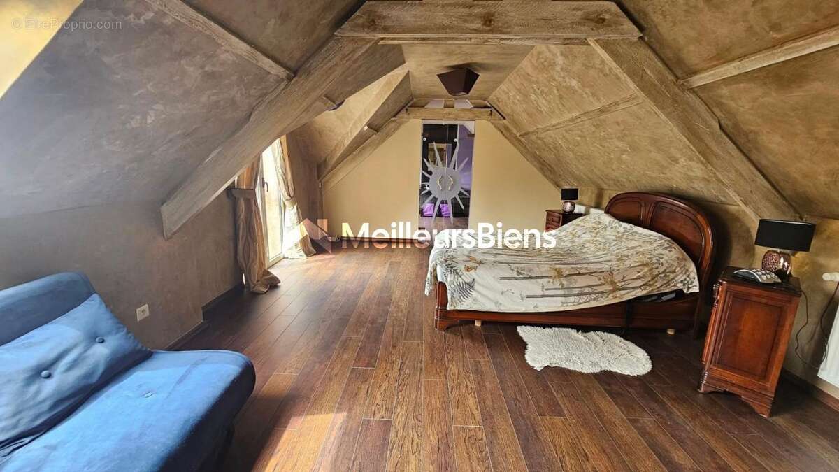 Maison à ENGLEFONTAINE