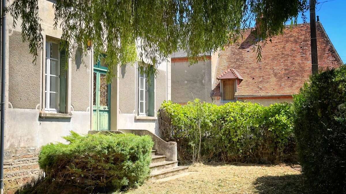 Propriété en centre ville avec un énorme potentiel - photo 17