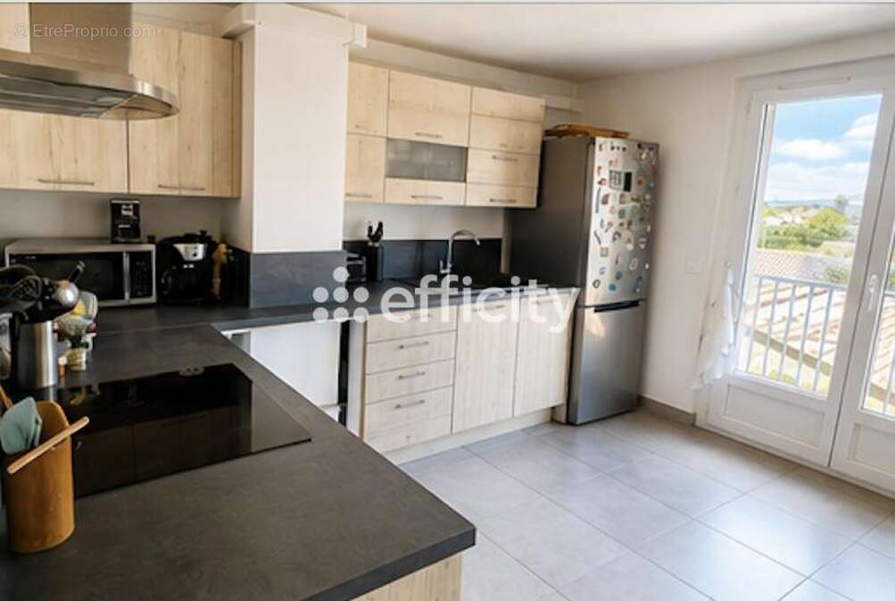 Appartement à CHATEAUNEUF-LES-MARTIGUES