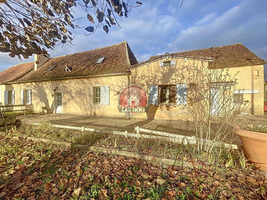 Maison à SAINT-PIERRE-D'EYRAUD