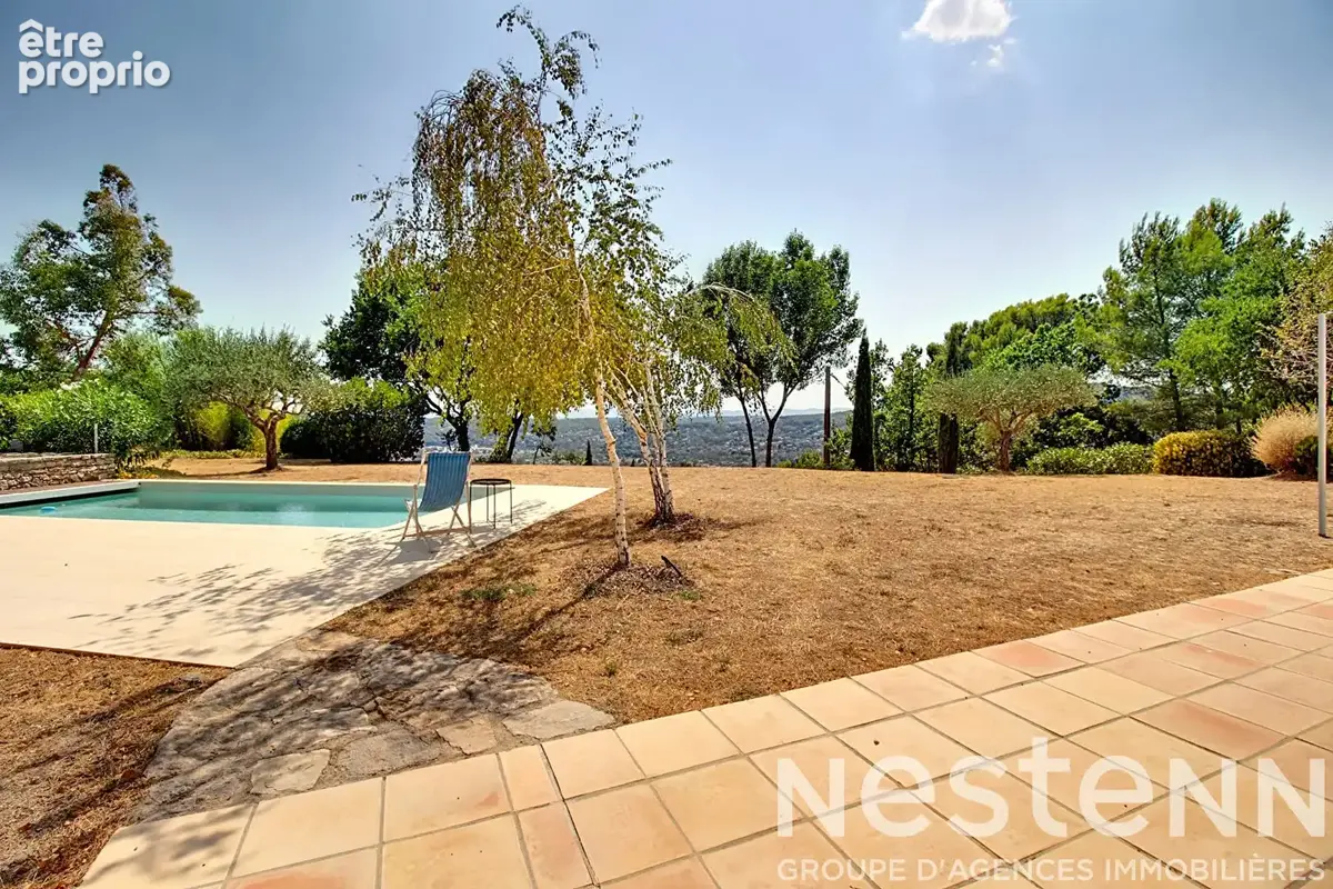 A VENDRE DRAGUIGNAN sur les hauteurs - Maison T5 4 chambres, piscine, terrain plat - photo 22
