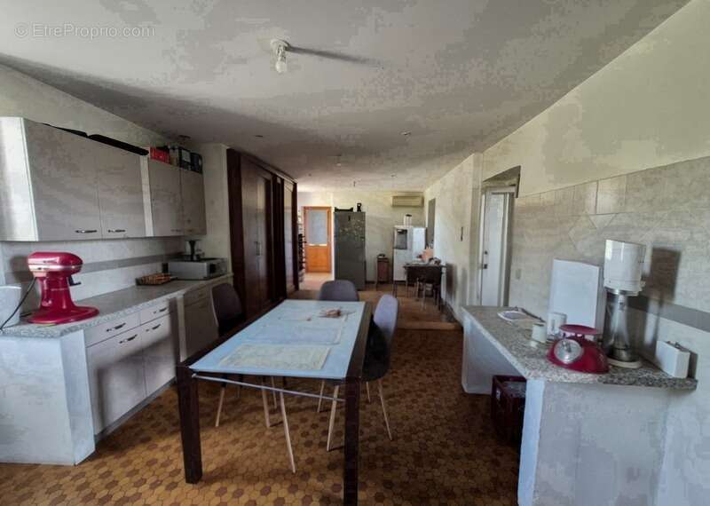 Maison à CHANTEMERLE-LES-BLES