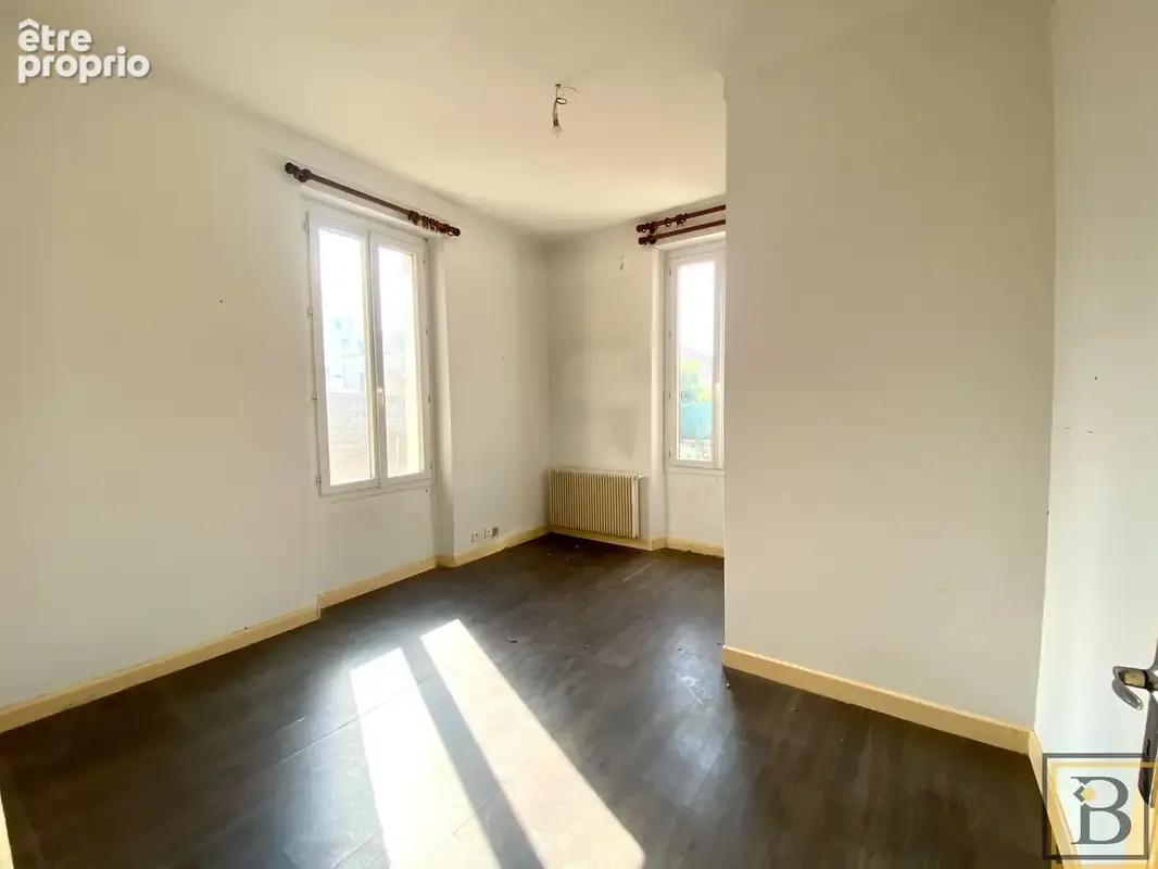 Maison de ville au calme   2 appartements   fort potentiel - photo 5