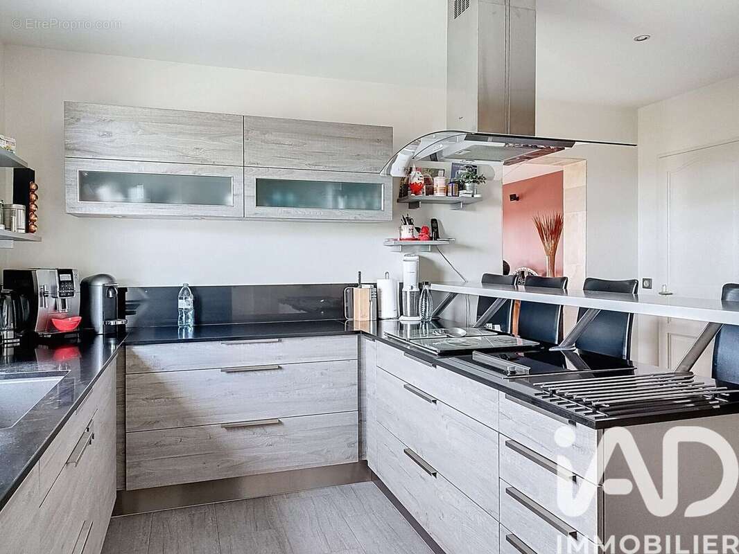 Maison 220 m² à Orcemont  - photo 5
