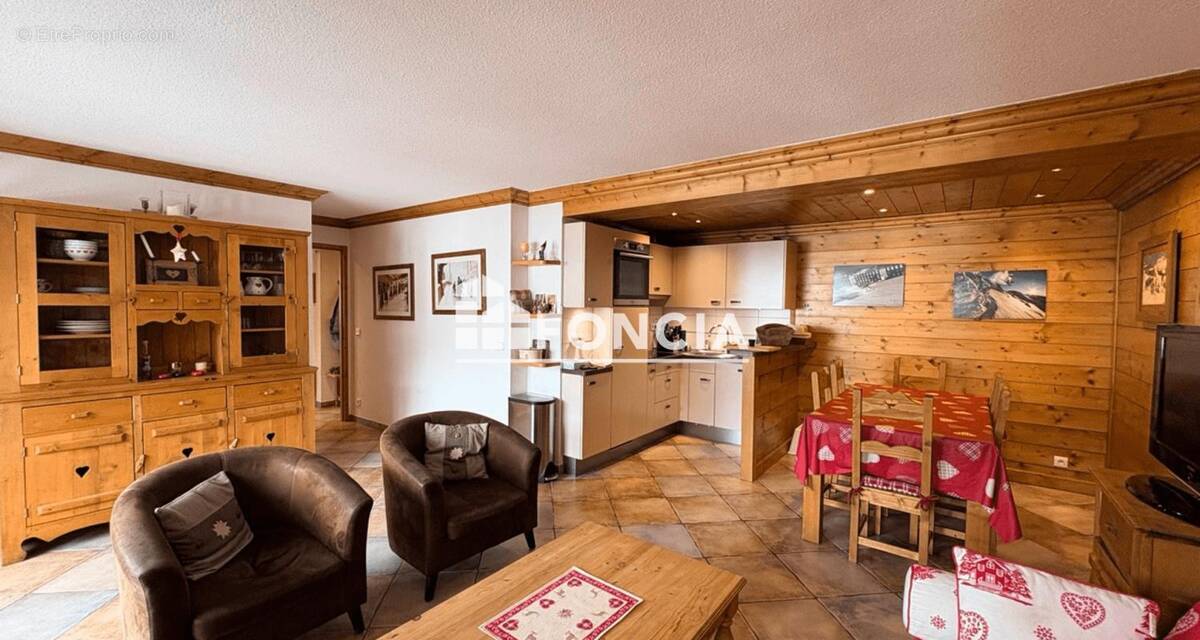 Appartement à LES ALLUES