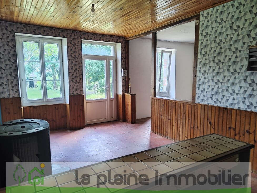 Maison de campagne avec dépendances à rénover à Lignières Orgères - photo 5