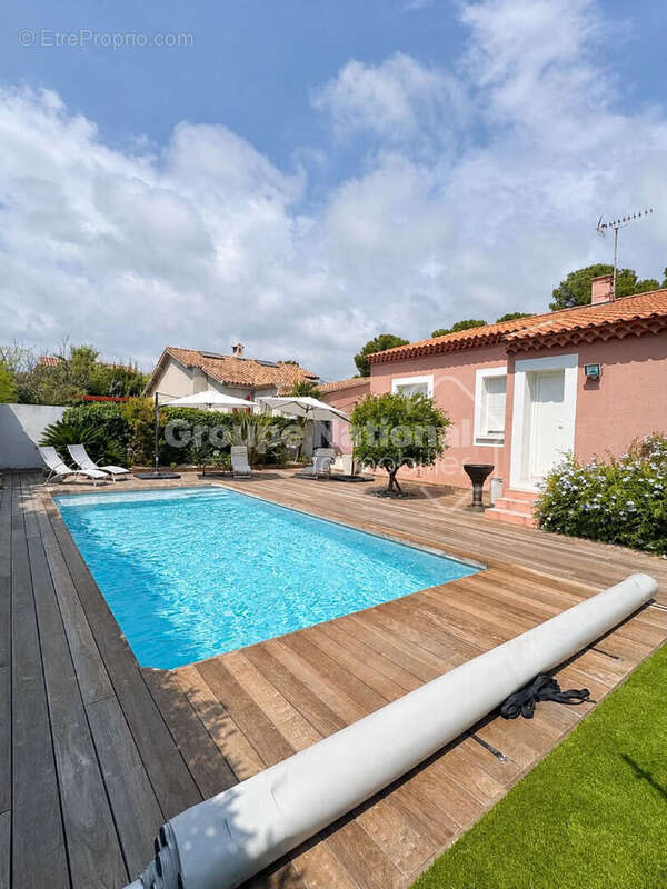 Maison de plain-pied avec piscine à deux pas du centre de Carry-le-Rouet - photo 2